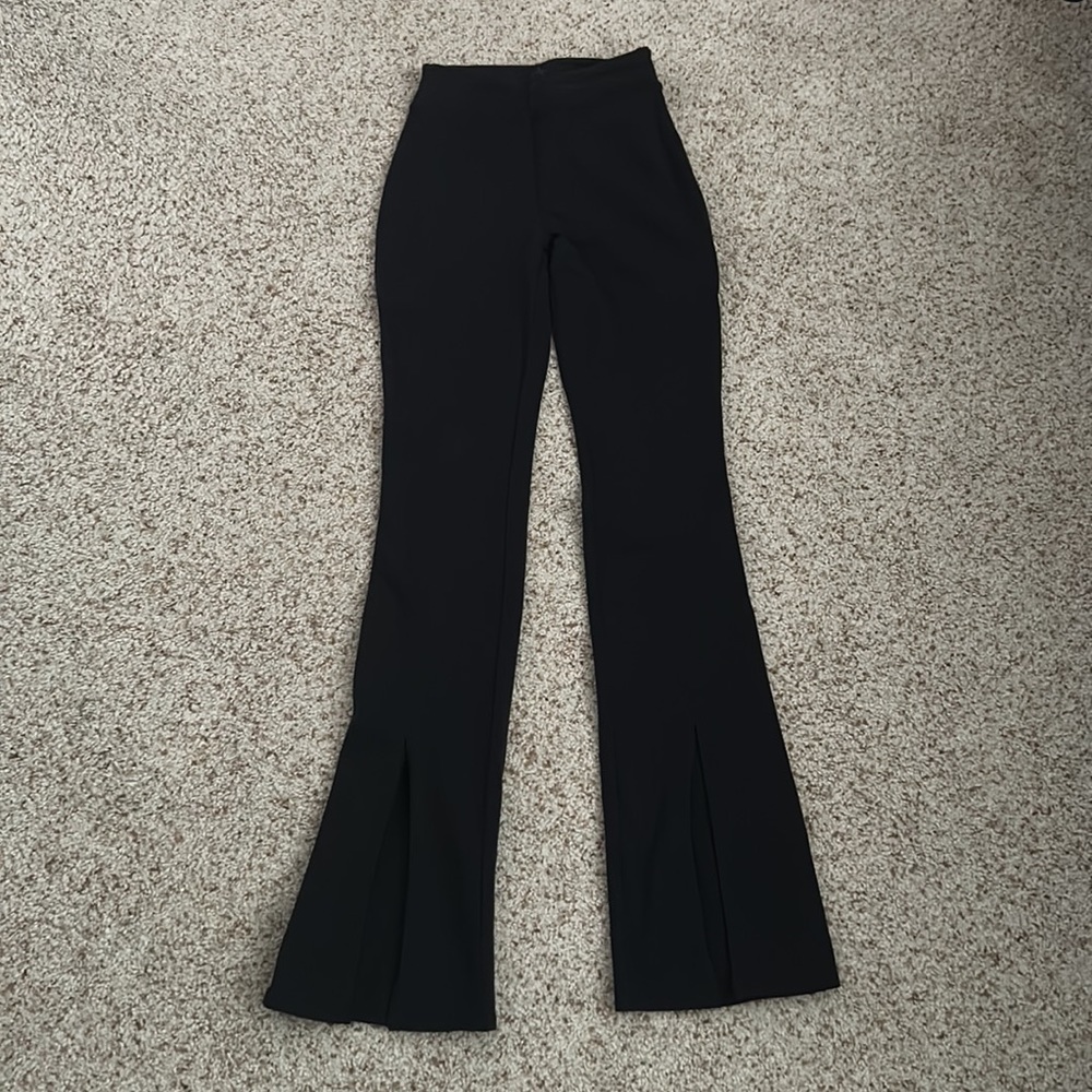 ALO Yoga Airbrush High-Waist Flutter Legging